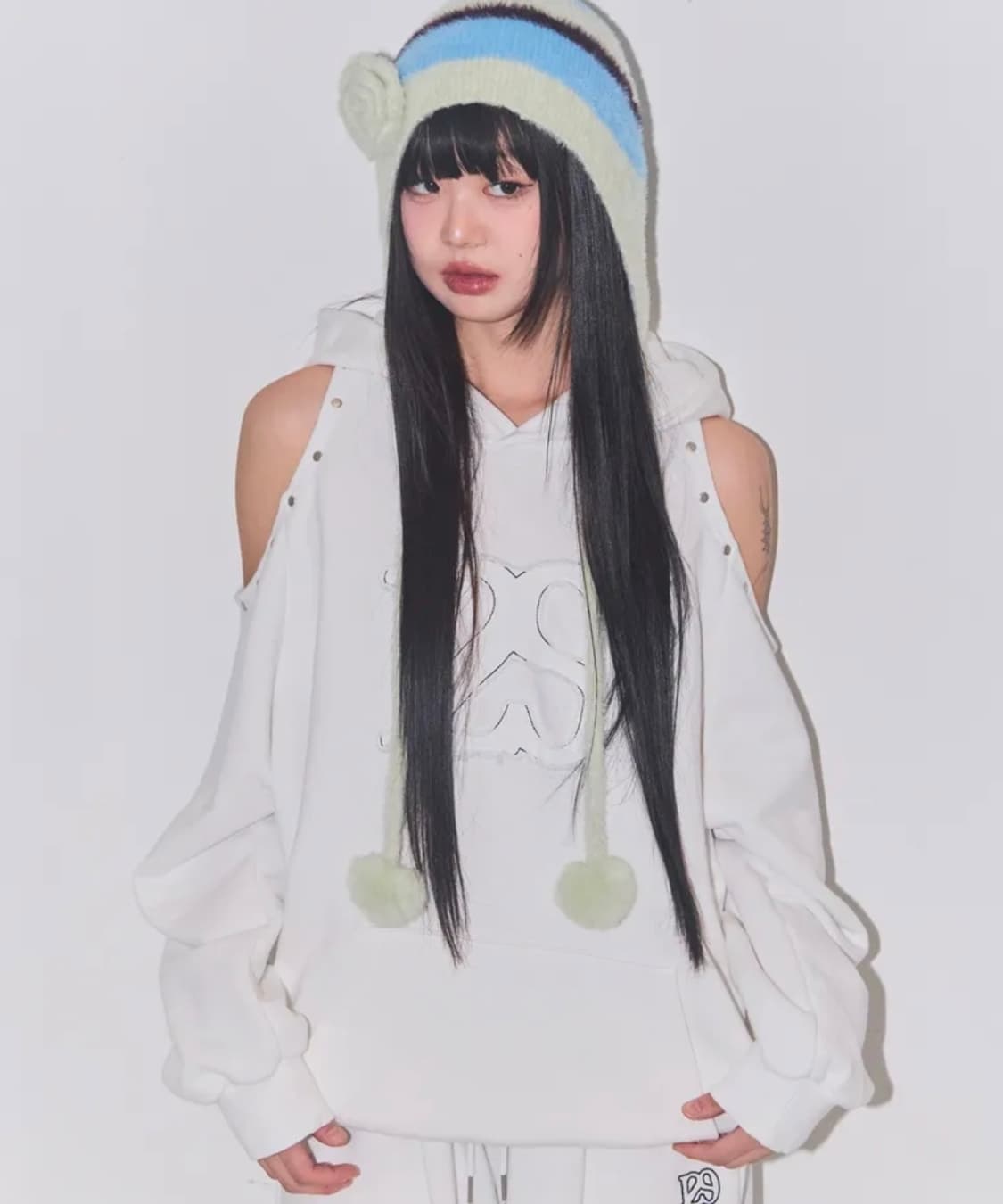 일리고 컷아웃 오버핏 후드티 화이트m 상품이미지3