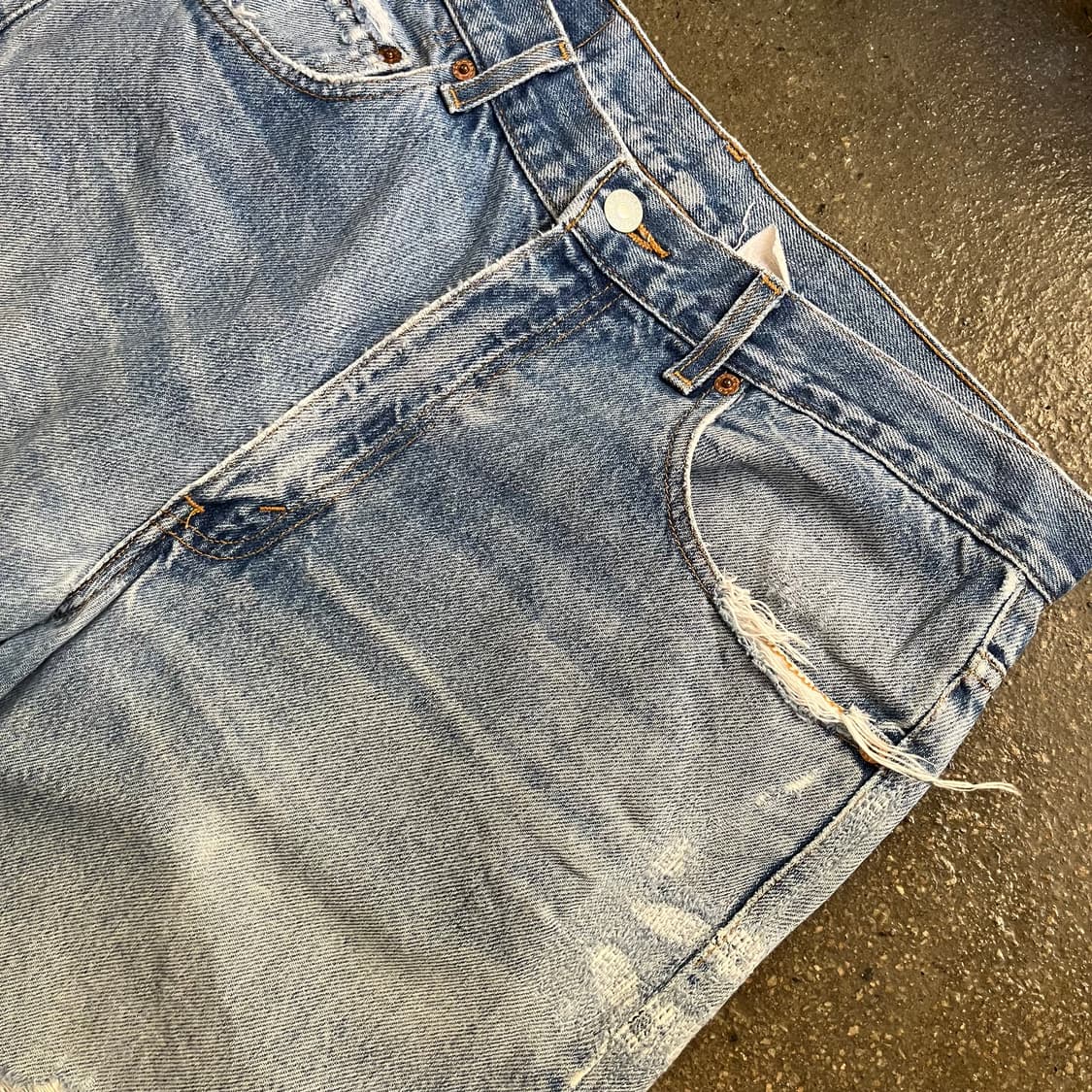 90-00s Levis517 데미지 부츠컷 (34“) 상품이미지3