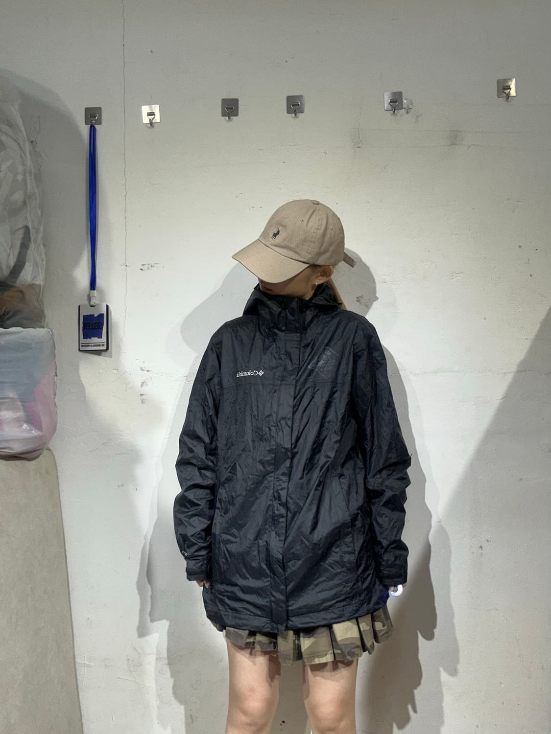 컬럼비아 블랙 로고 후드 오버핏 바람막이 자켓 S 상품이미지2