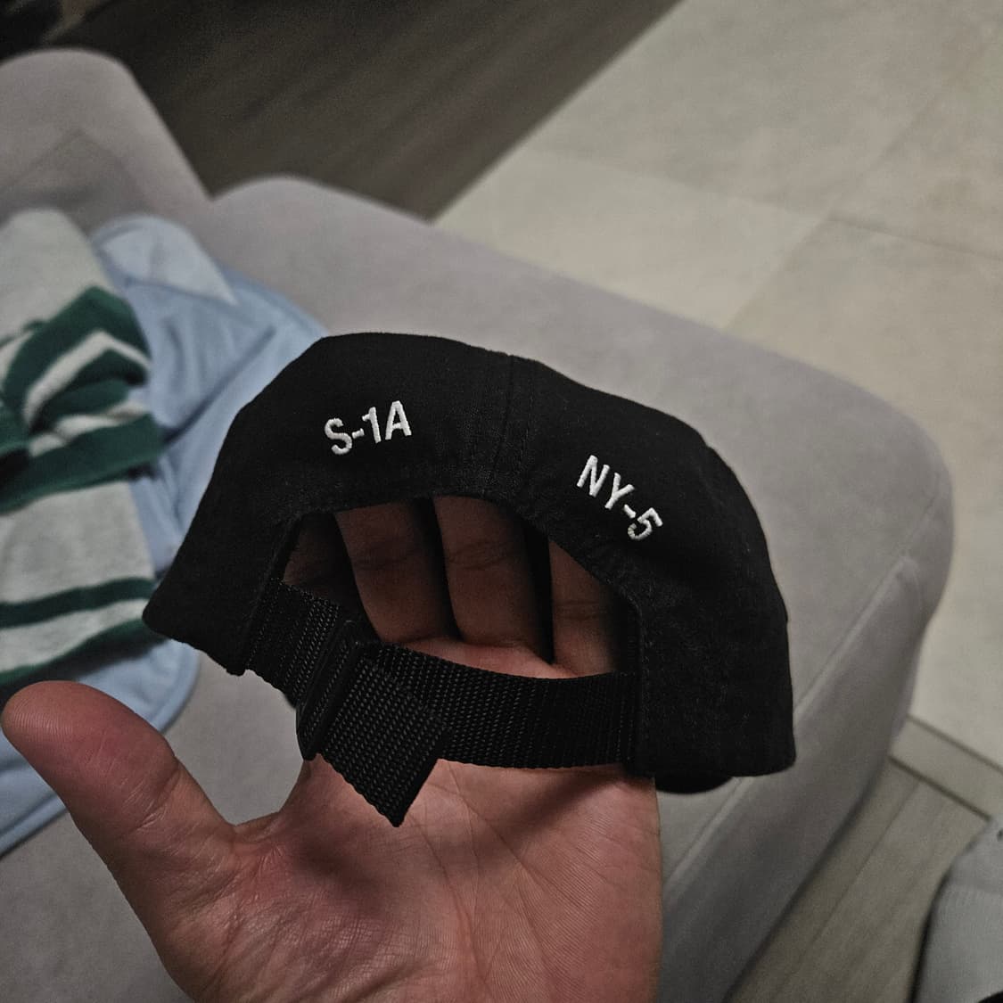 슈프림 밀리터리 캠프캡 블랙 23FW 팝니다. 상태좋음 상품이미지1