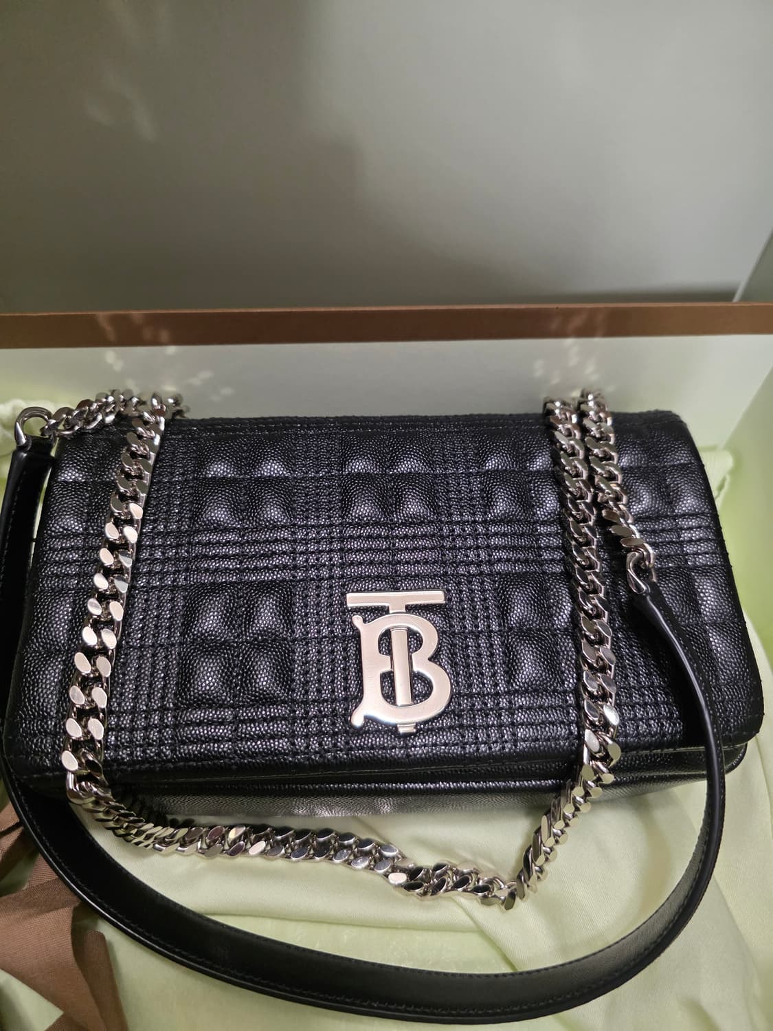 버버리 롤라백 스몰 퀼팅 블랙 은장 상품이미지1