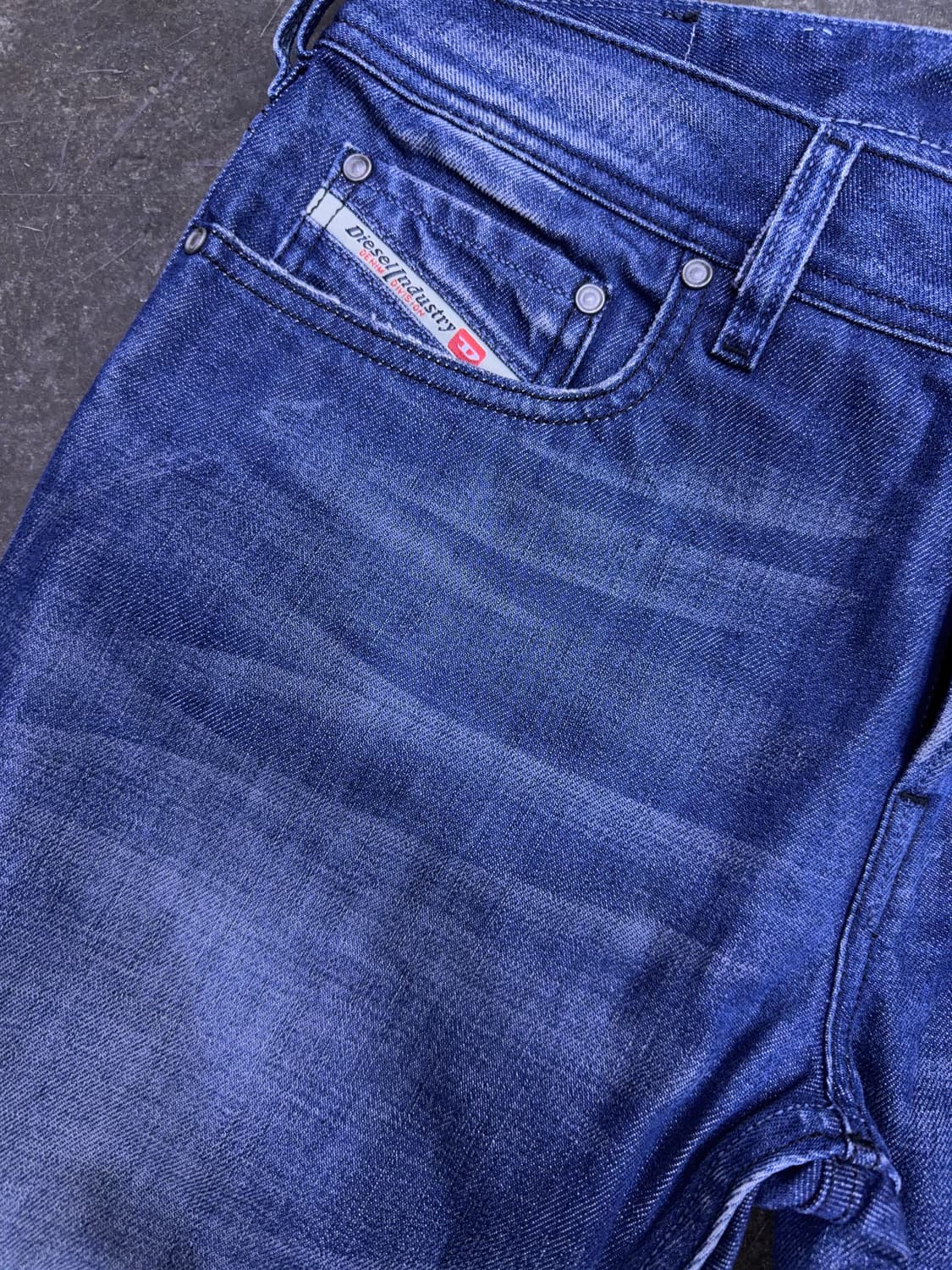 디젤 빈티지 중청 라인 워싱 플레어 부츠컷 데님팬츠 31 상품이미지4