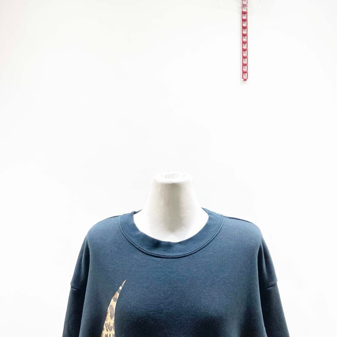 나이키 2019 여성크롭맨투맨 85-90  상품이미지2