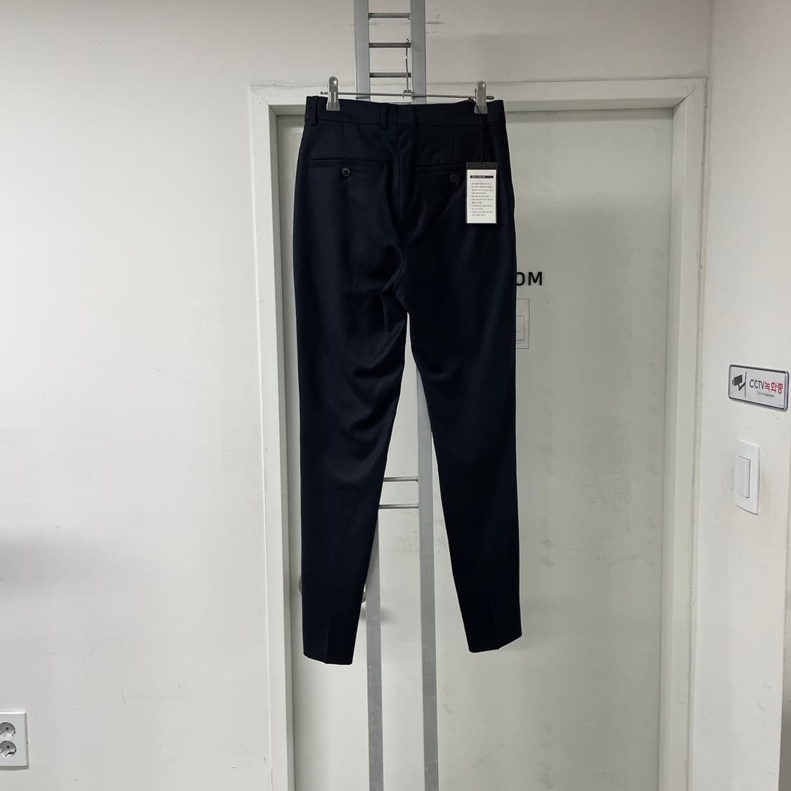 AMI 아미 네이비 슬랙스 새상품 34(W) 상품이미지6