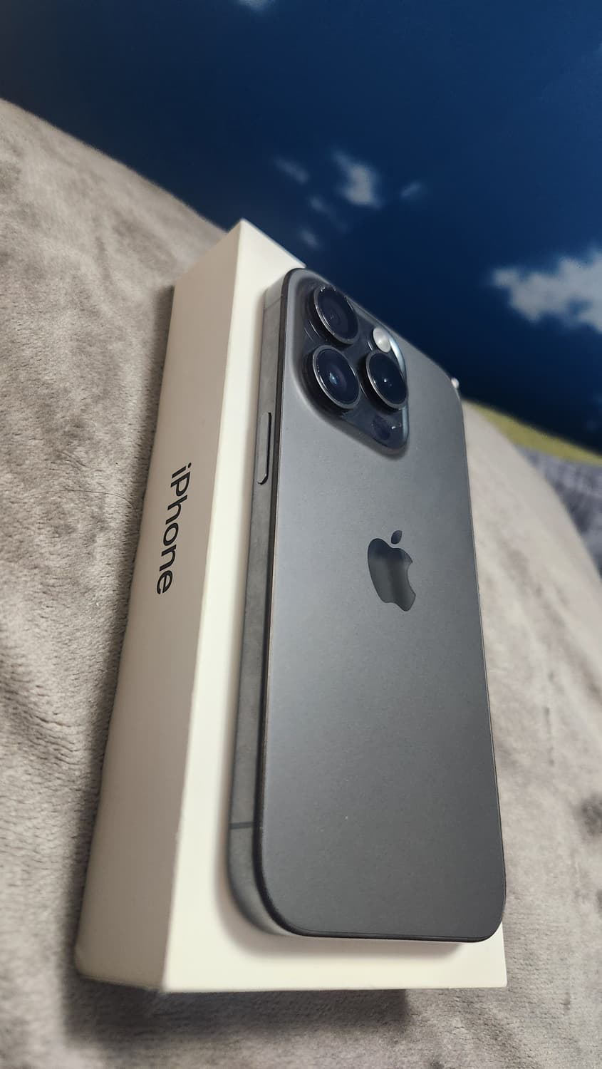 아이폰 15프로 블랙 128기가 상품이미지4