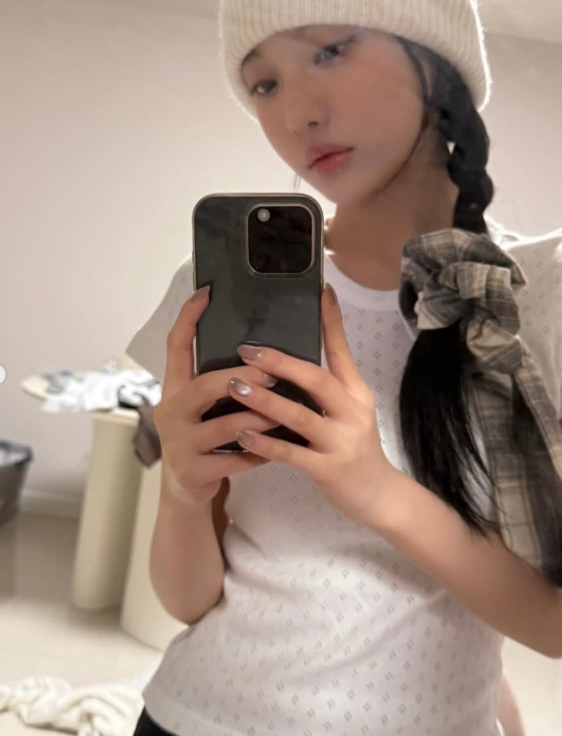 썬번프로젝트 베이직 티셔츠 반팔 화이트 펀칭 상품이미지2