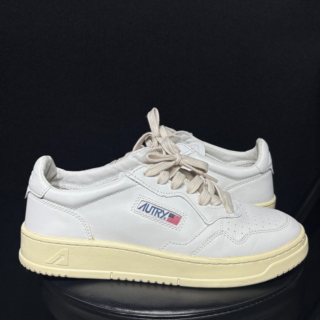 오트리 화이트 스니커즈 상품이미지8