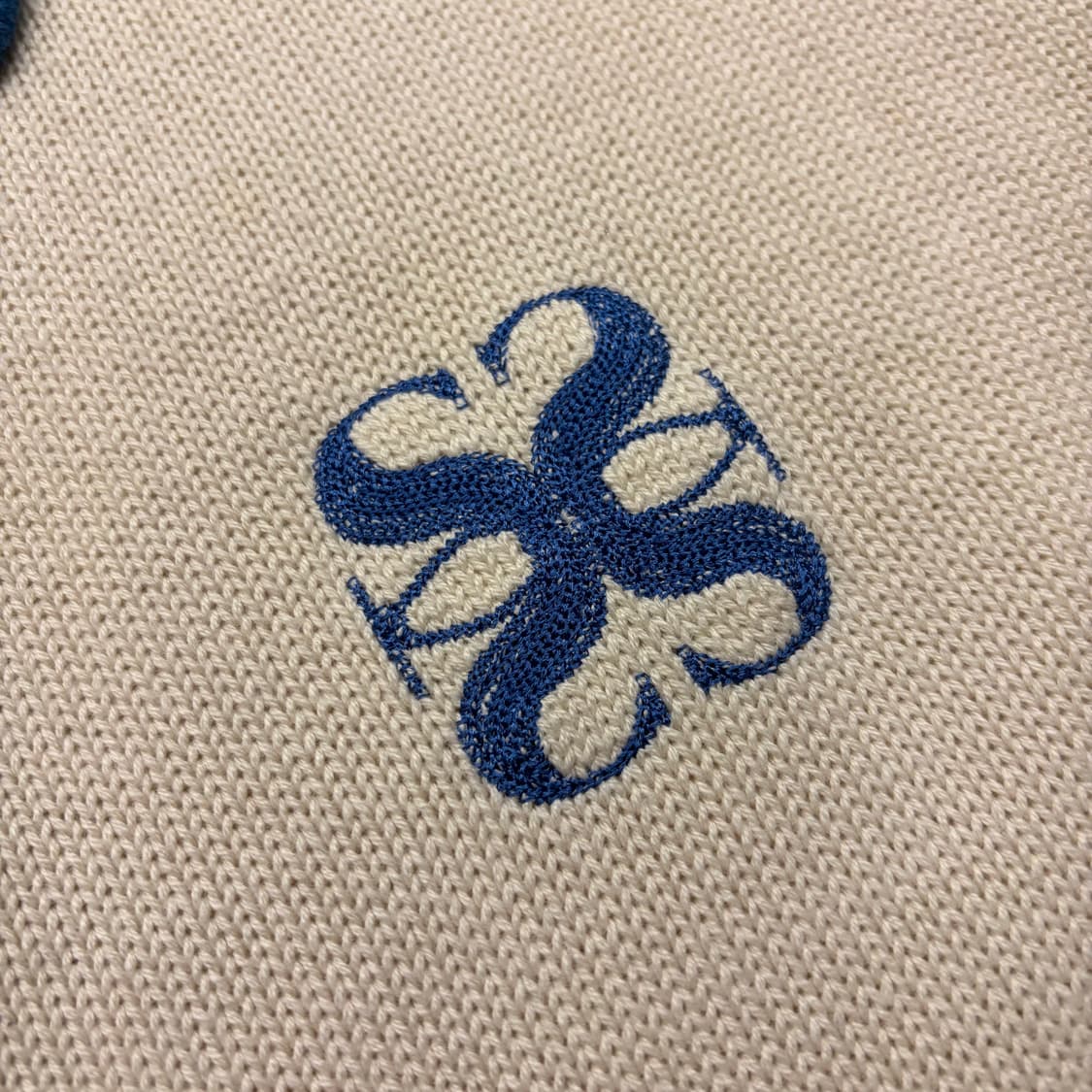 [M] 세터 SATUR 배색 카라 반팔 니트 C7 상품이미지4