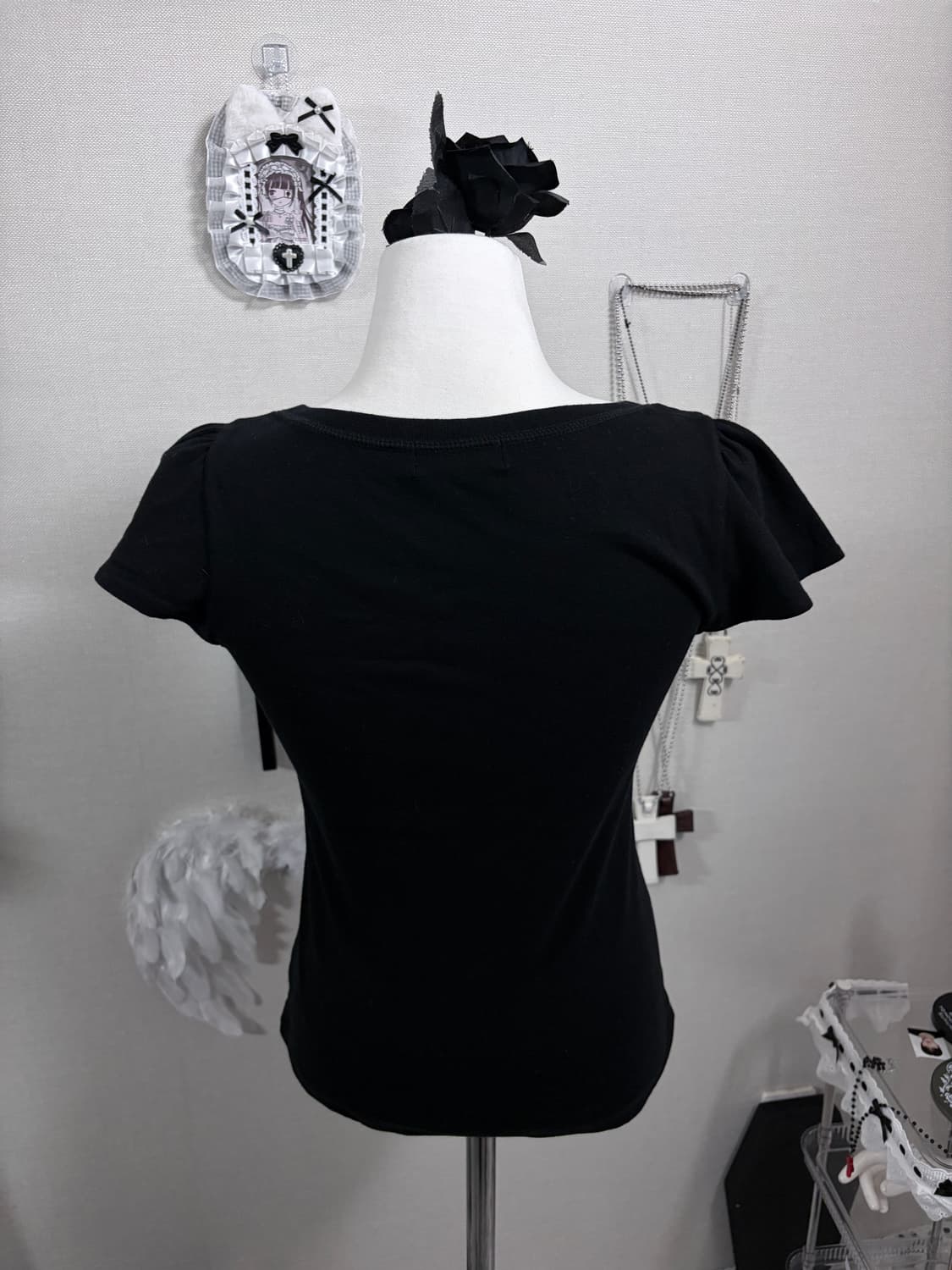 버버리 프릴 날개소매 실버 반팔티 상품이미지7