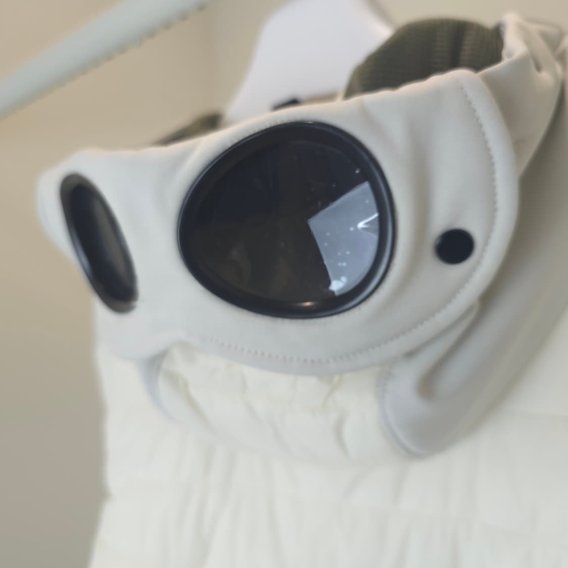 [중고/정품] CP컴퍼니 고글 조끼패딩 상품이미지3