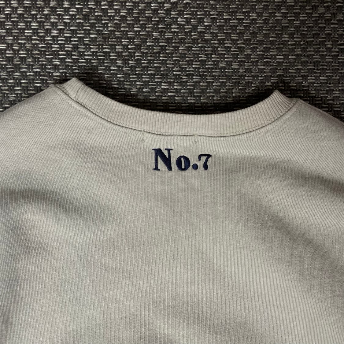 DIFFERENT A 오리지널 자수 빅로고 올리브 맨투맨 상품이미지6