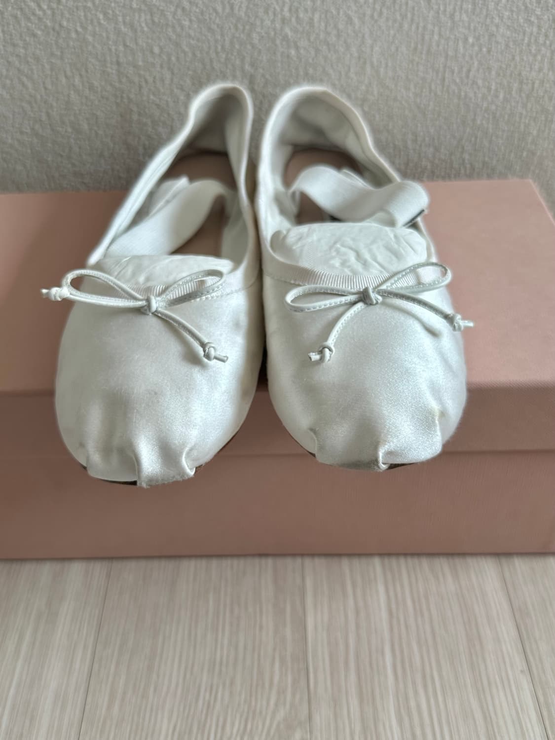 미우미우 새틴 리본 발레리나 슈즈 36.5(235) 상품이미지5
