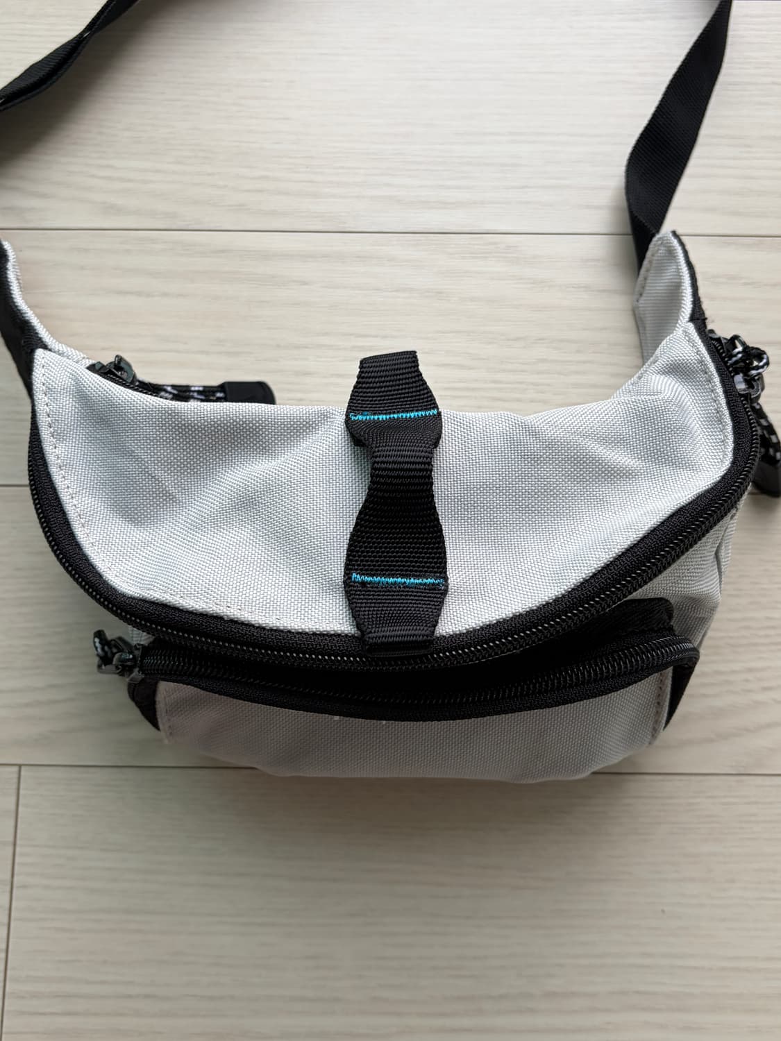 00s Y2K 올드 나이키 고프코어 보조 가방 (메신저백) 상품이미지1