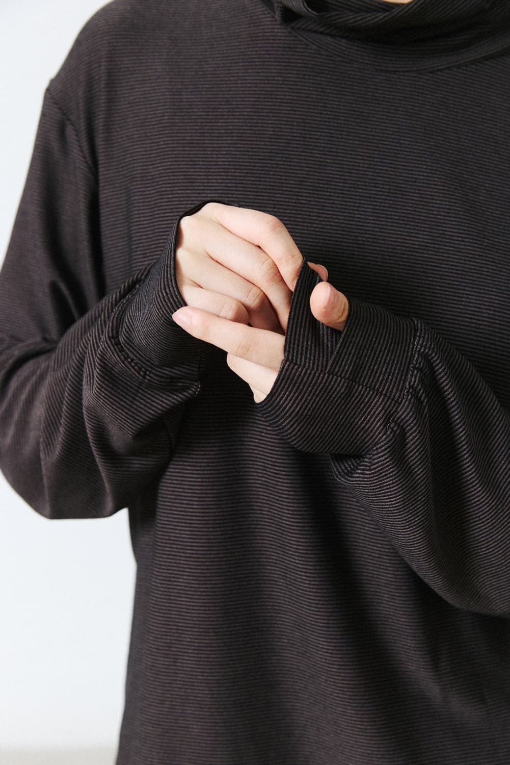 해칭룸 Boxer Turtleneck Tee Stripe 블랙 상품이미지4