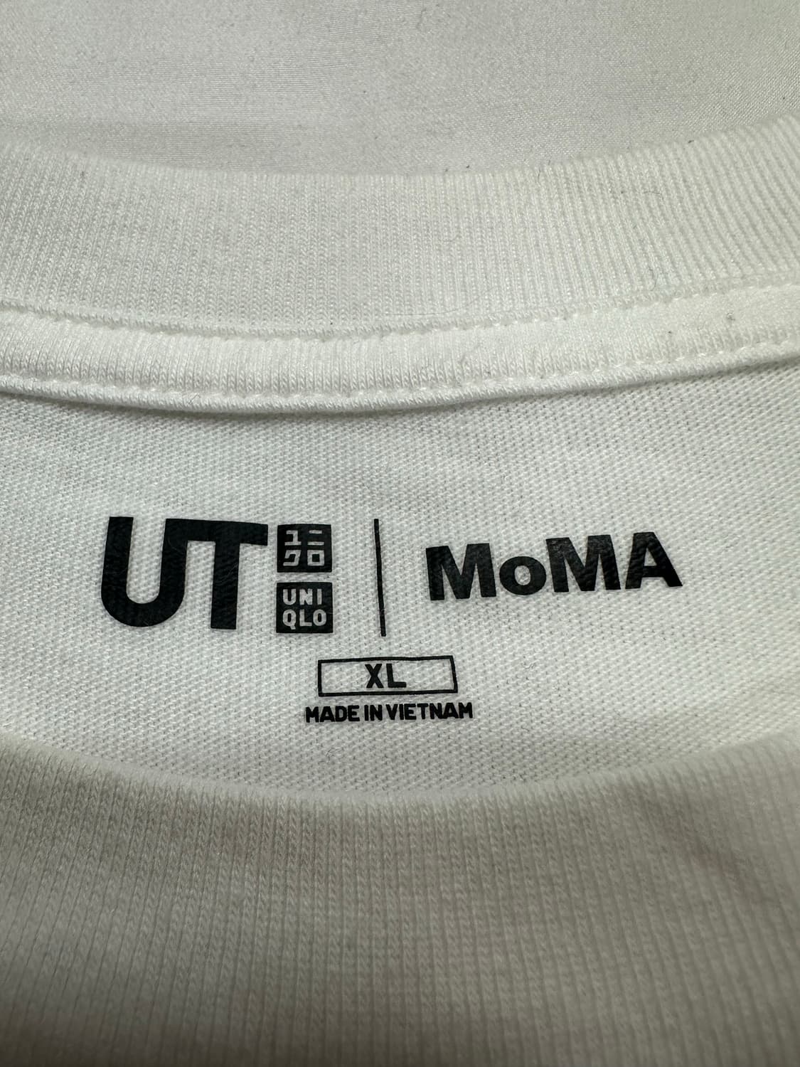 유니클로 moma티셔츠 상품이미지4