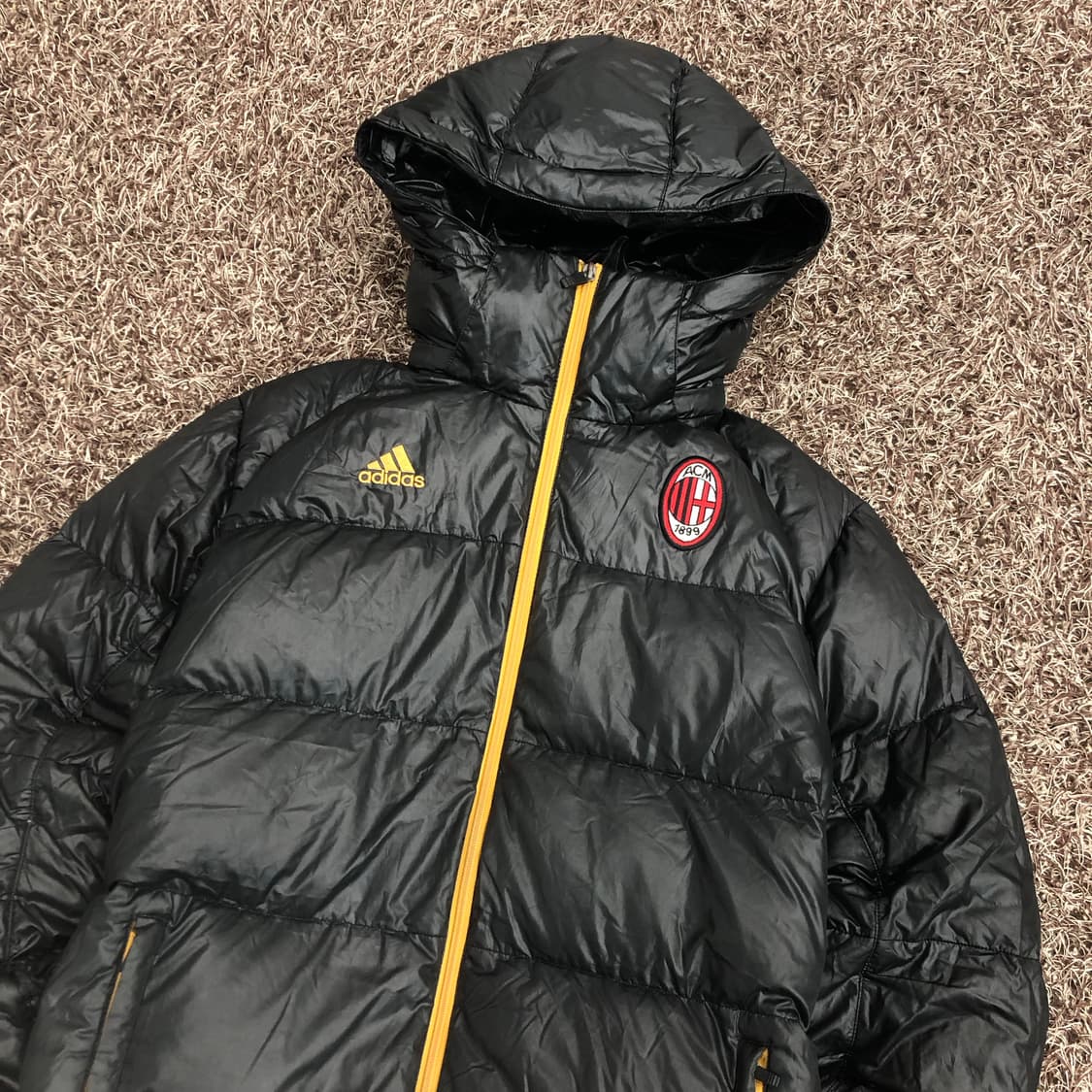 아디다스 AC밀란 구스다운 패딩 상품이미지2