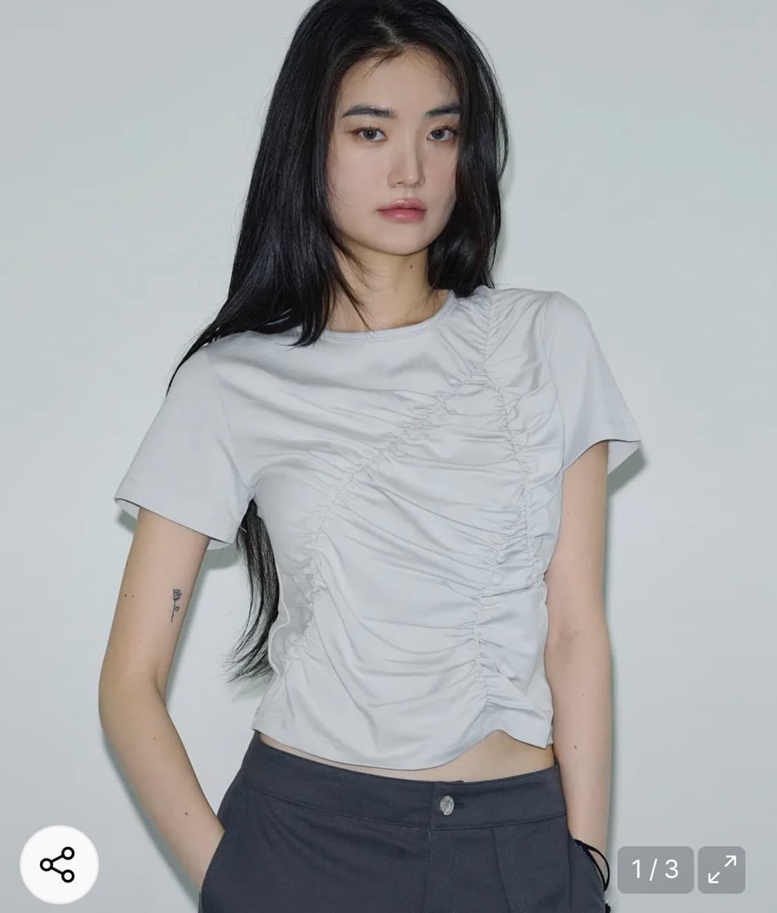 이레귤러 셔링 하프 티셔츠 상품이미지3