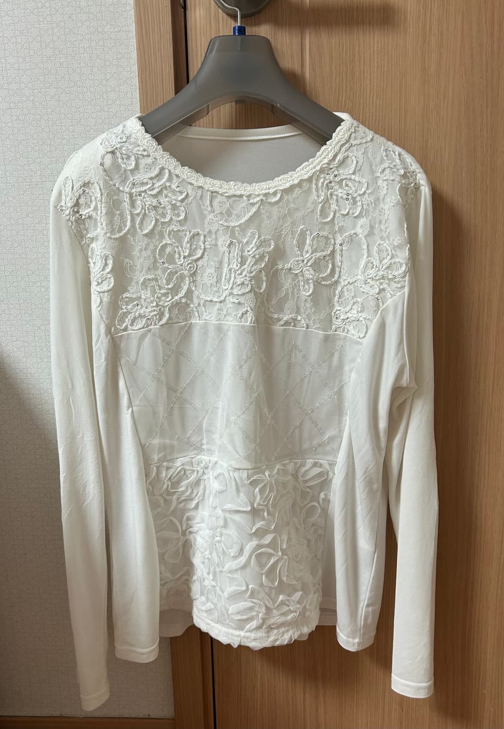 레이스 화이트 슬리브 상품이미지1