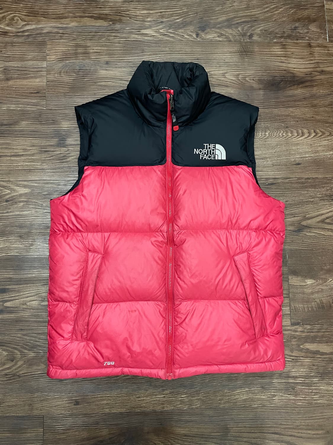 노스페이스 눕시 700 구스다운 푸퍼 베스트 패딩조끼 레드 상품이미지1