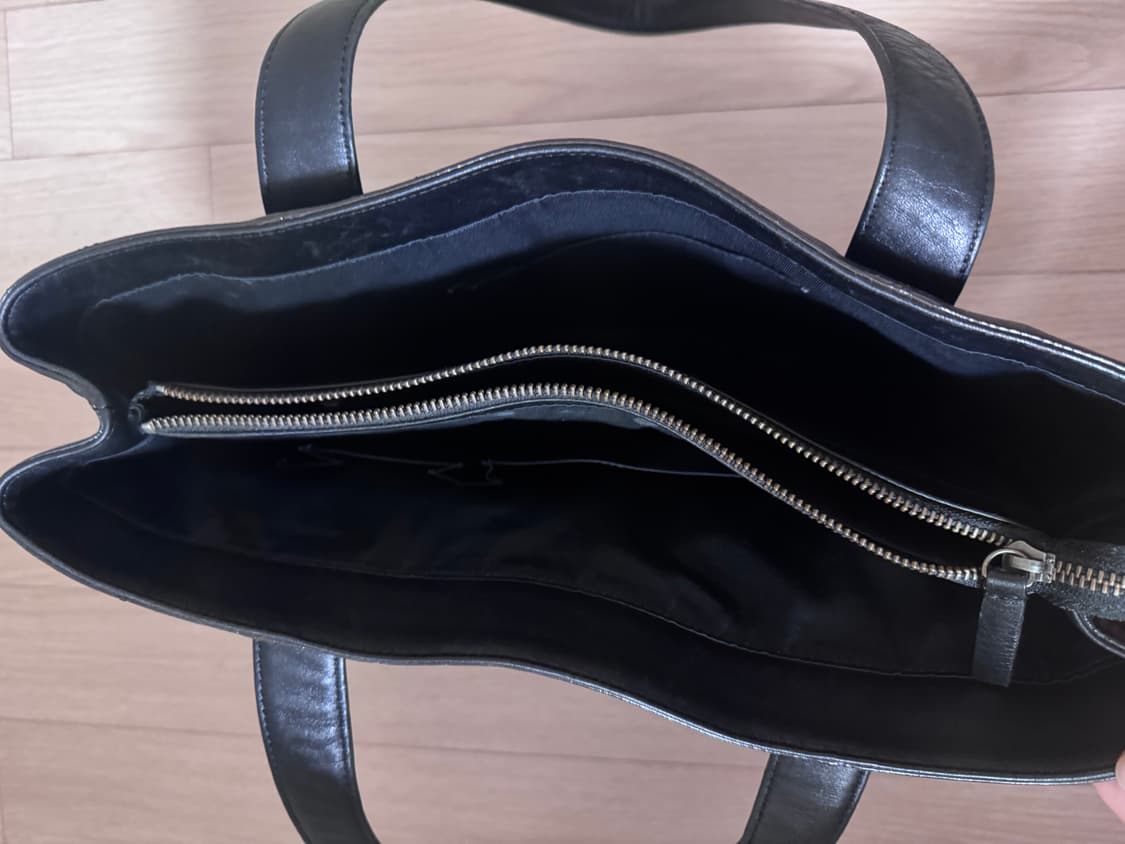 Issey miyake 레더백 상품이미지3