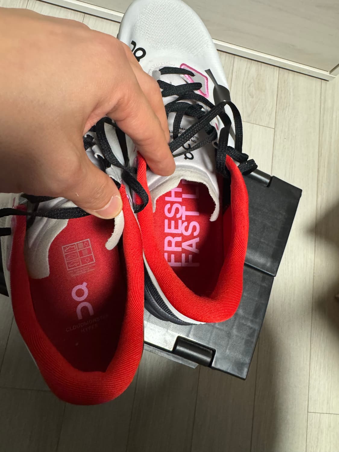 온러닝 클라우드몬스터 하이퍼 1회착용 상품이미지3