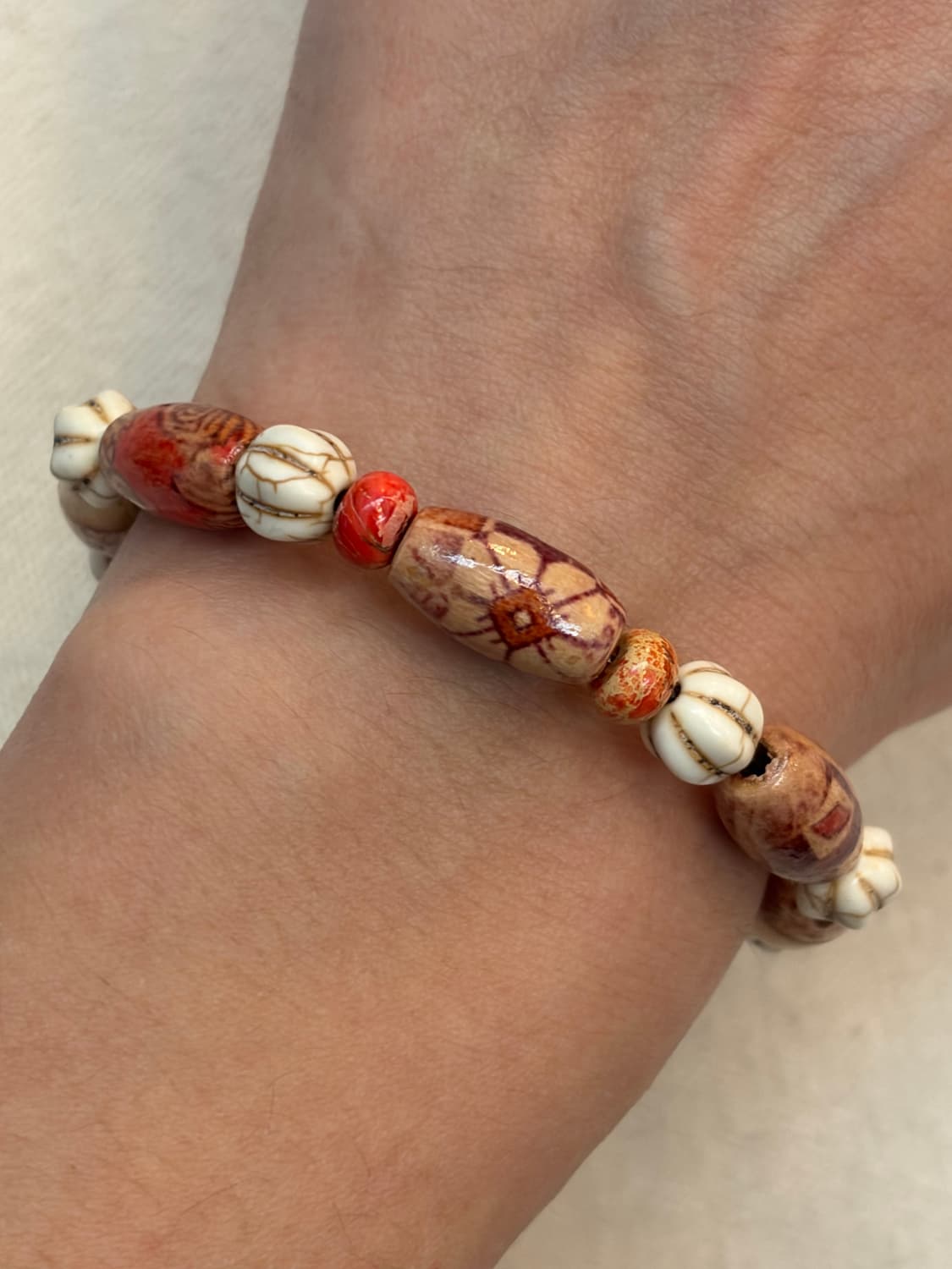 빈티지 패턴 비즈 팔찌 · 써지컬 고리 마감 상품이미지4