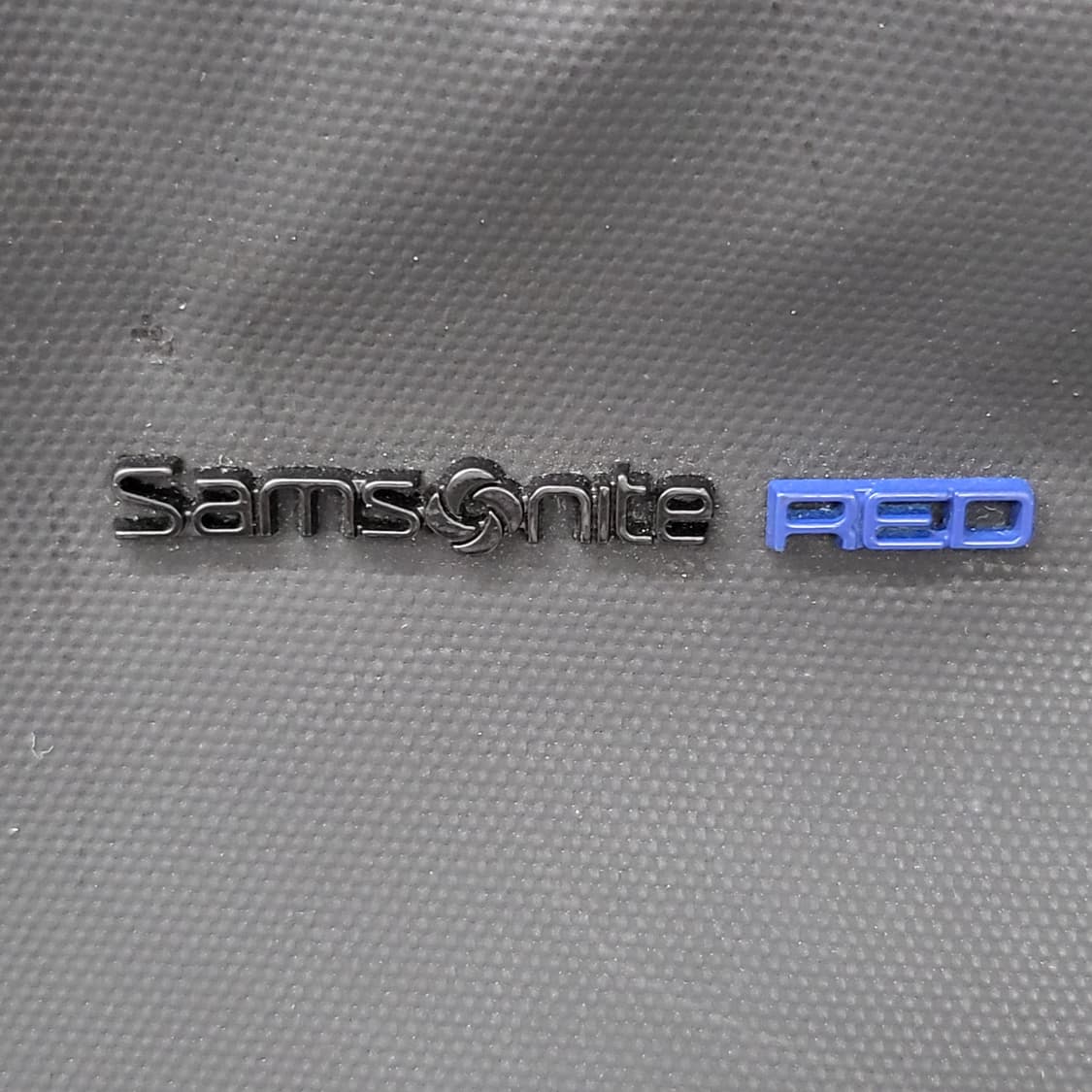 샘소나이트 정품 RED ARZOE 백팩 45x30cm 상품이미지2