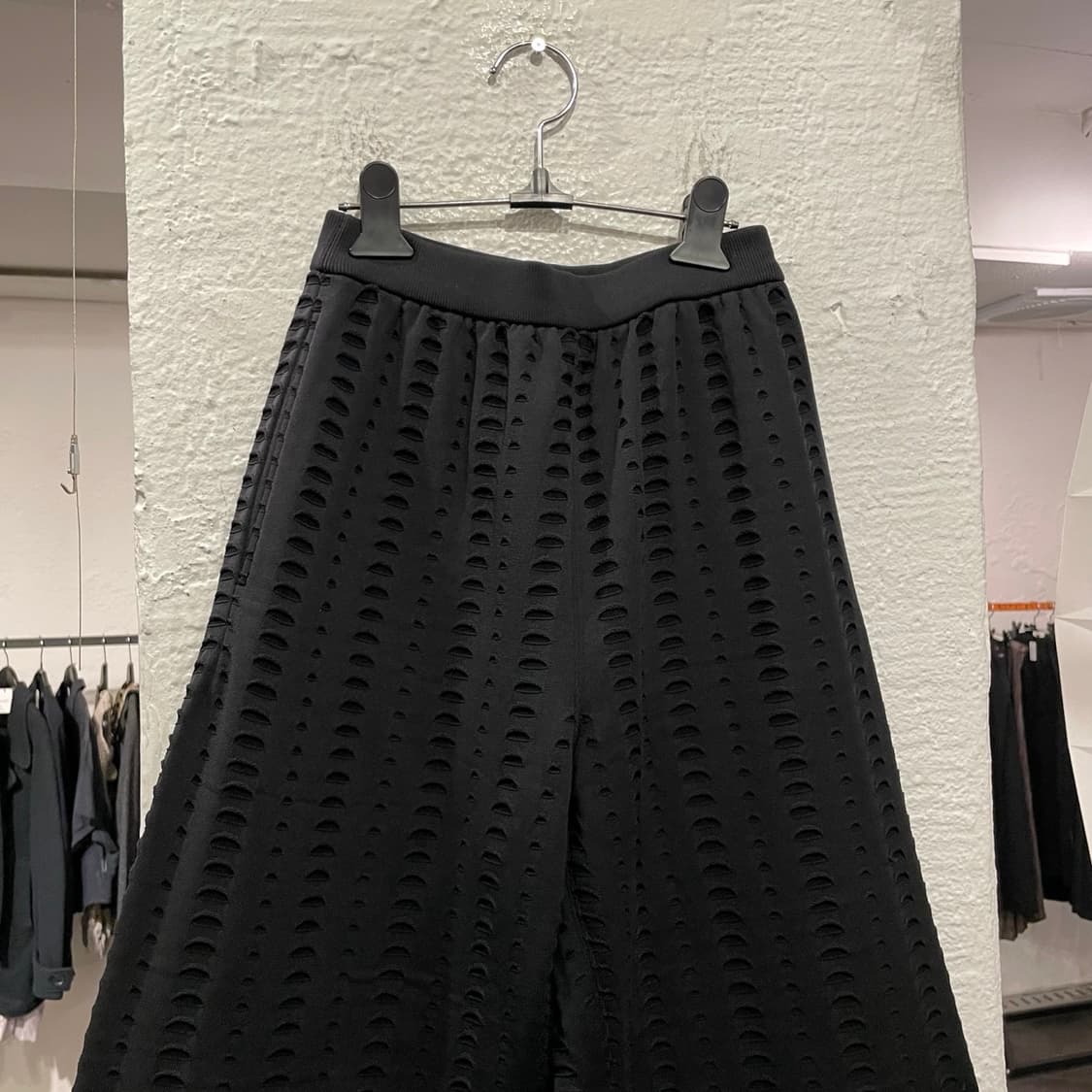 CFCL 컷아웃 디테일 팬츠 상품이미지2