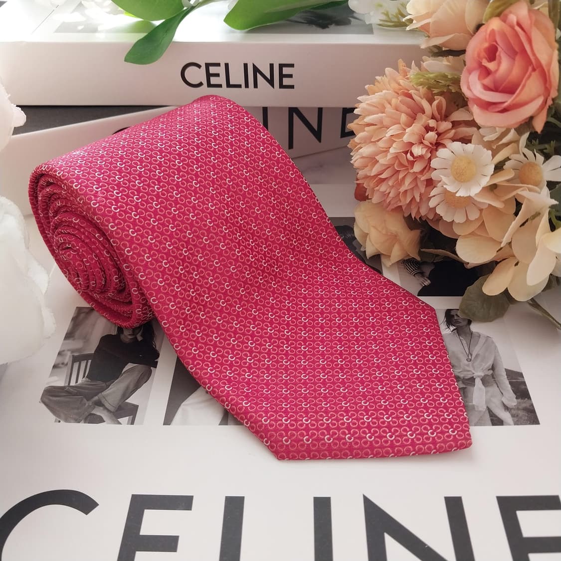 셀린느 실크 레드 C 패턴 넥타이 9.1cm A+등급 K1775
 상품이미지2
