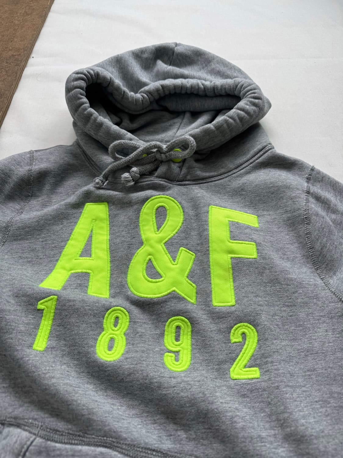 abercrombie 아베크롬비 형광 자수 패치 후드 상품이미지3