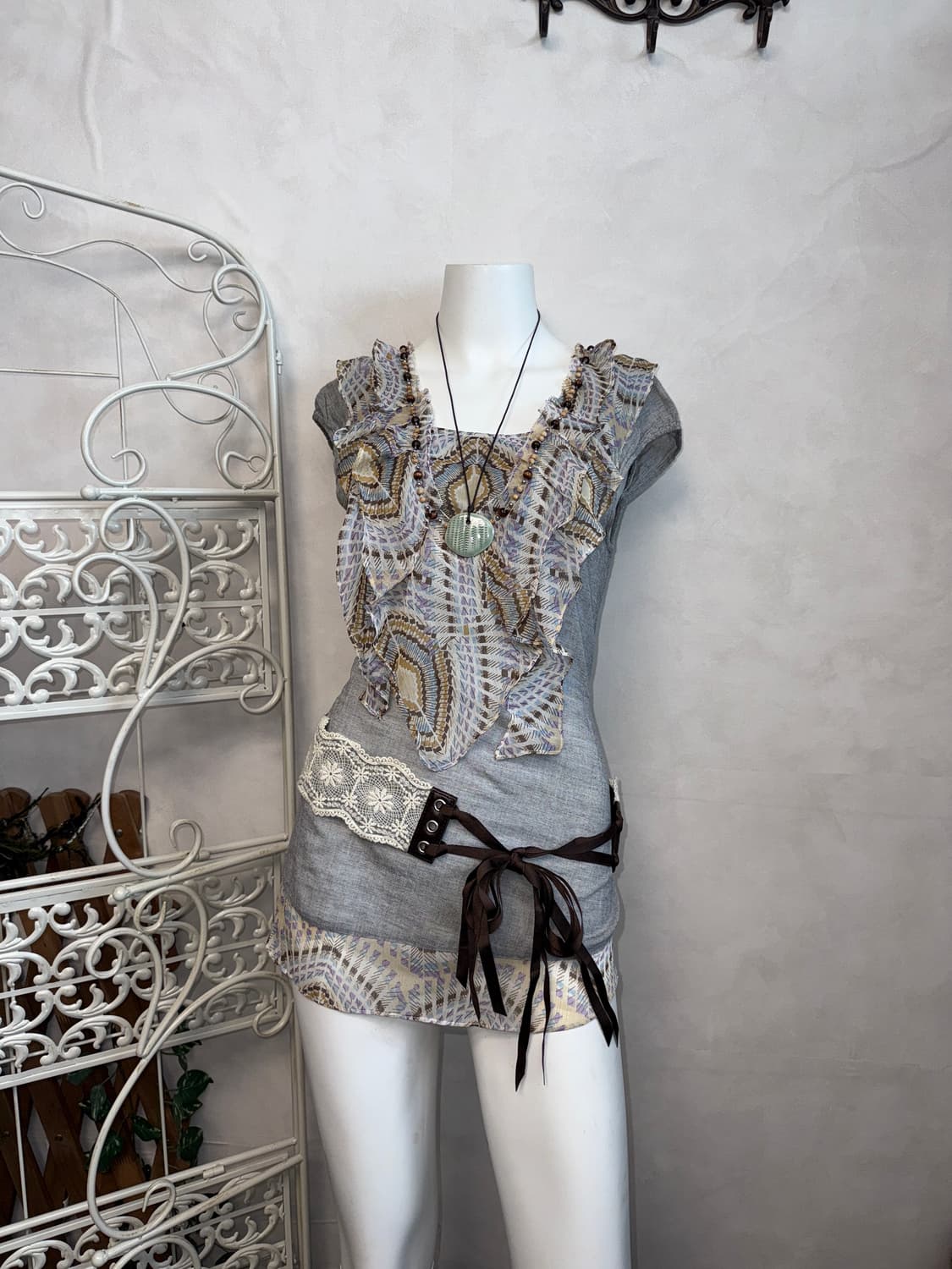 BNX gray ethnic wood beads python blouse 상품이미지1
