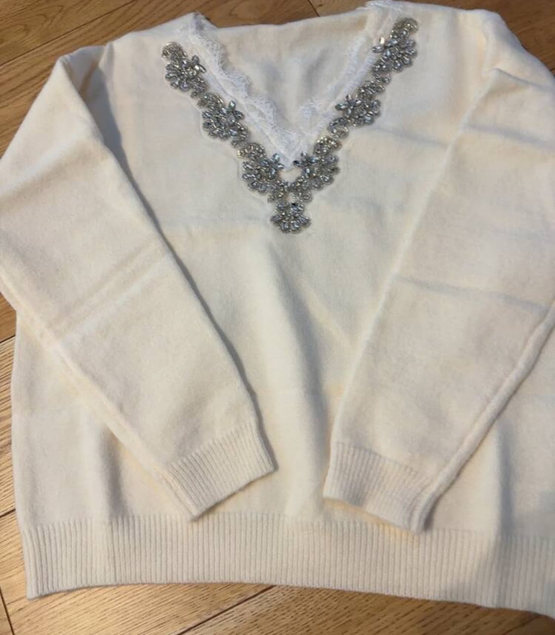 레이스 비즈 장식 니트. 새상품  상품이미지6