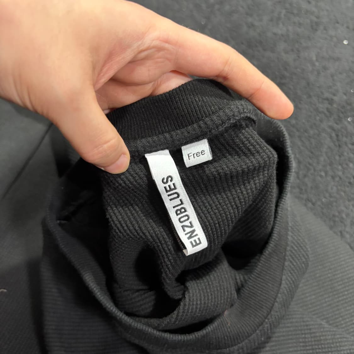 FREE 엔조블루스 블랙 픽셀 와플 롱슬리브 상품이미지5