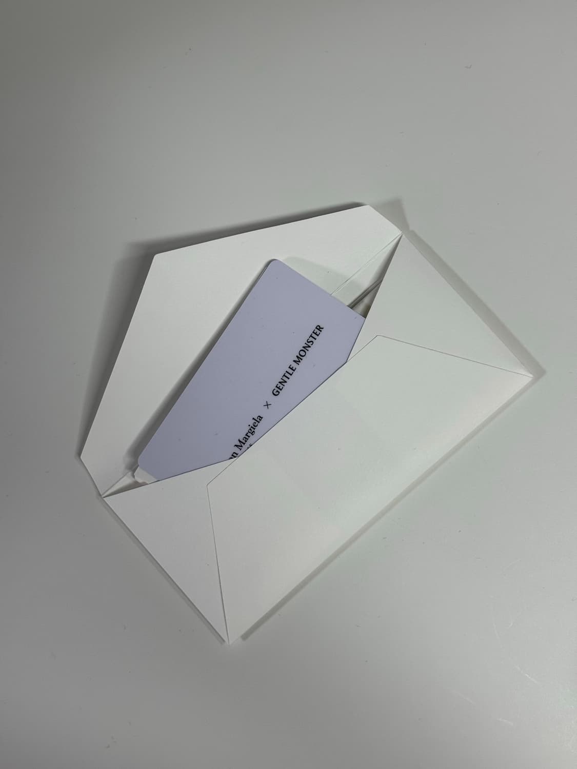 젠틀몬스터 x 메종마르지엘라 MM107 화이트 상품이미지10