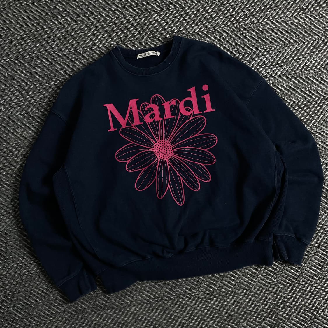 마르디 메크르디 빅로고 맨투맨y 3172 상품이미지1