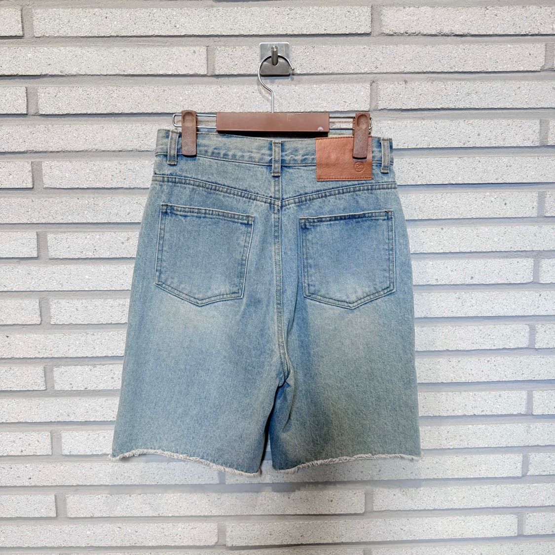 렉토 청 반바지 워싱 밑단 데미지 디테일 상품이미지2
