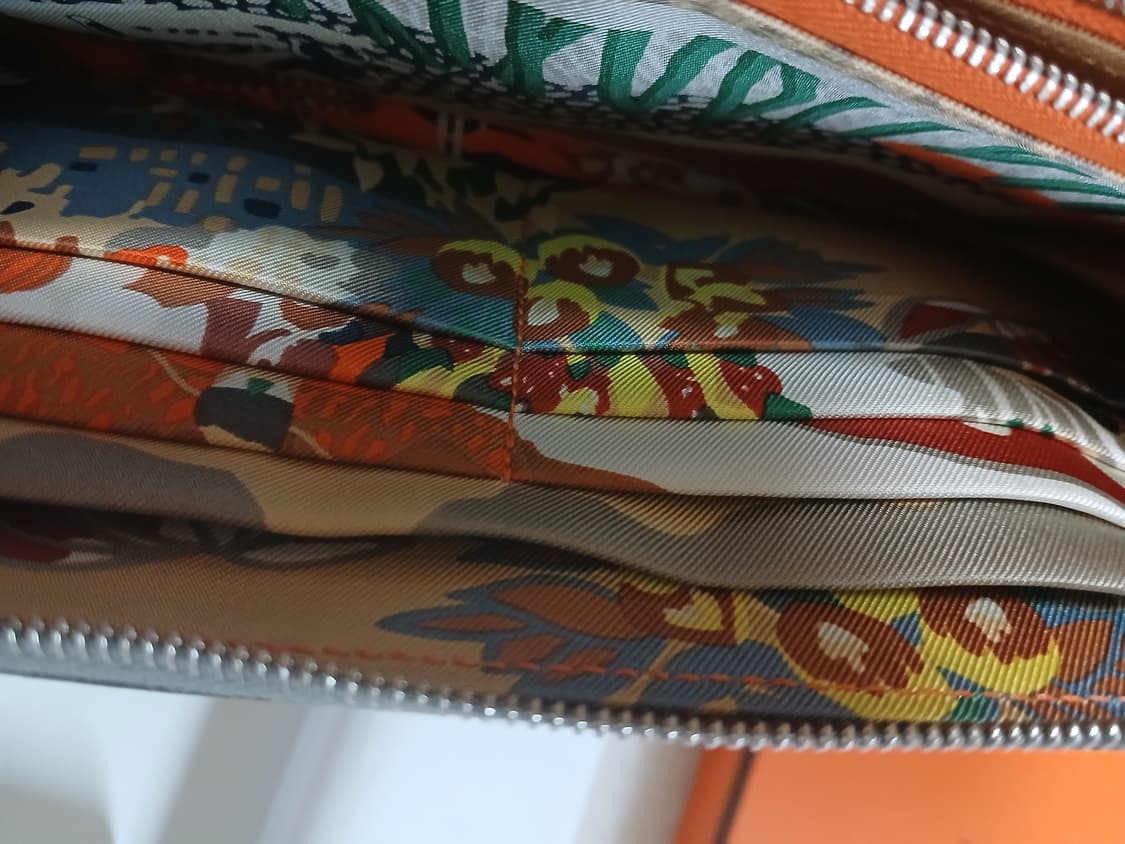 정품 새제품 에르메스 실크인 클래식 지퍼 장지갑 에버컬러 그리스 메이어 상품이미지6