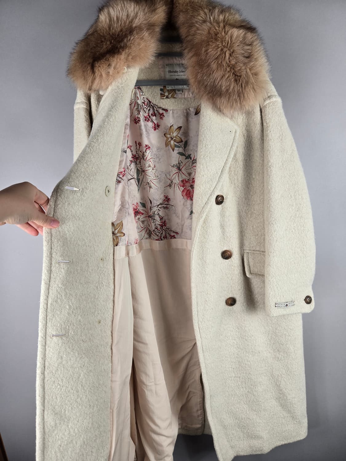 [무료배송]써스데이아일랜드 S 여성 오버핏 폭스퍼 울 혼방 롱 코트 상품이미지8