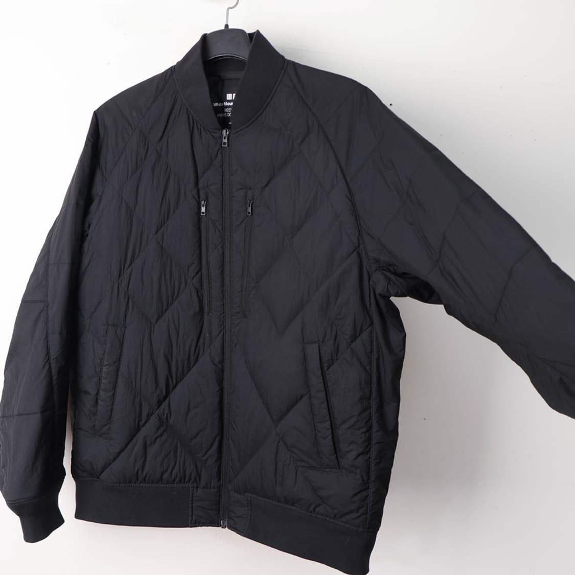 105/유니클로 화이트마운티니어링 다운 자켓 상품이미지4