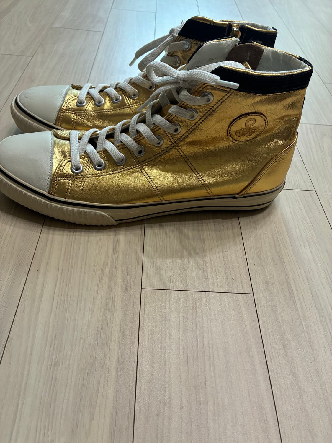 새제품) 비즈빔 × 소프넷 키퍼 하이 골드 메탈릭 레더 US8 (265) 상품이미지3