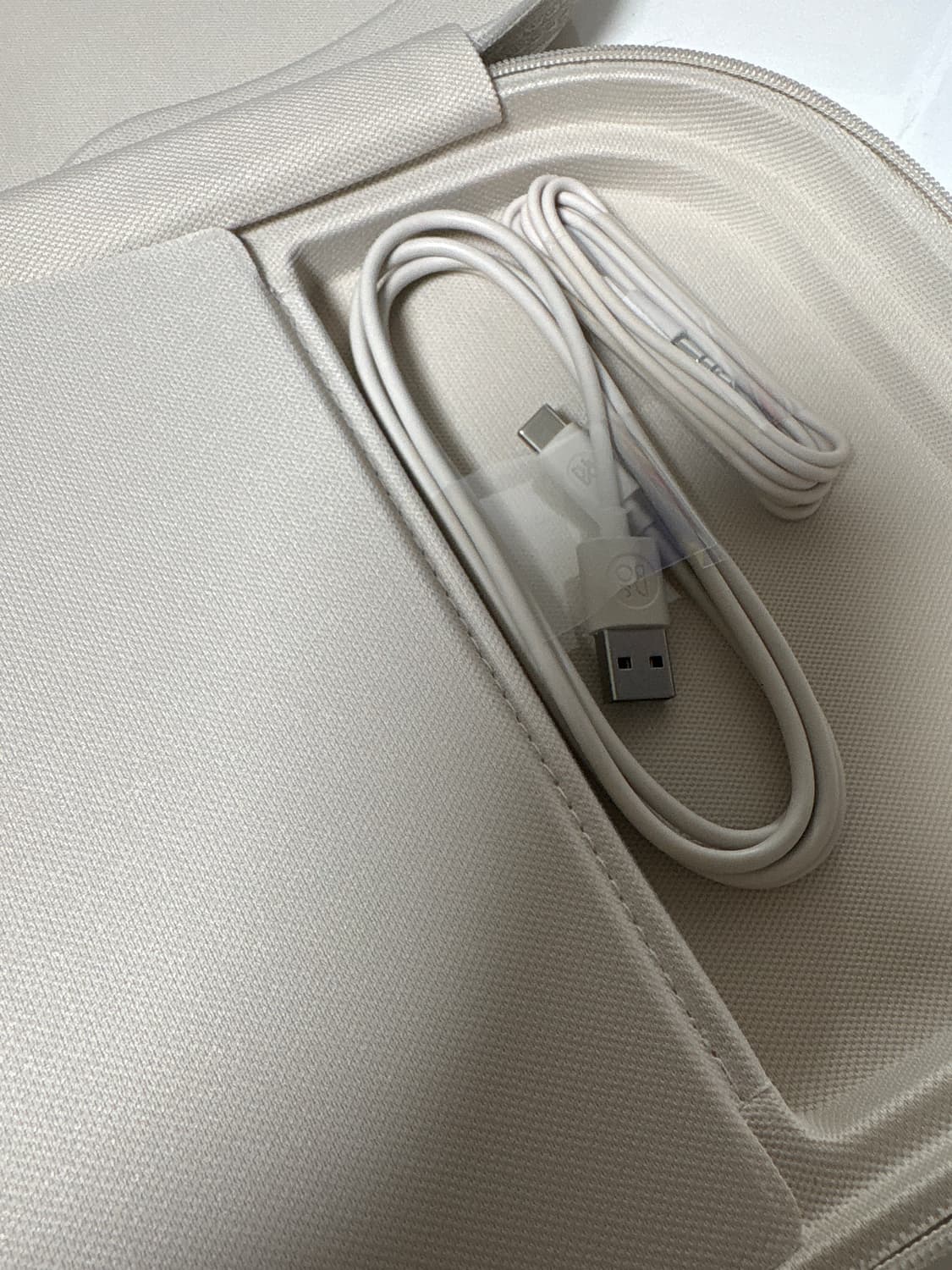 뱅앤올룹슨 HX gold (S급) 상품이미지3