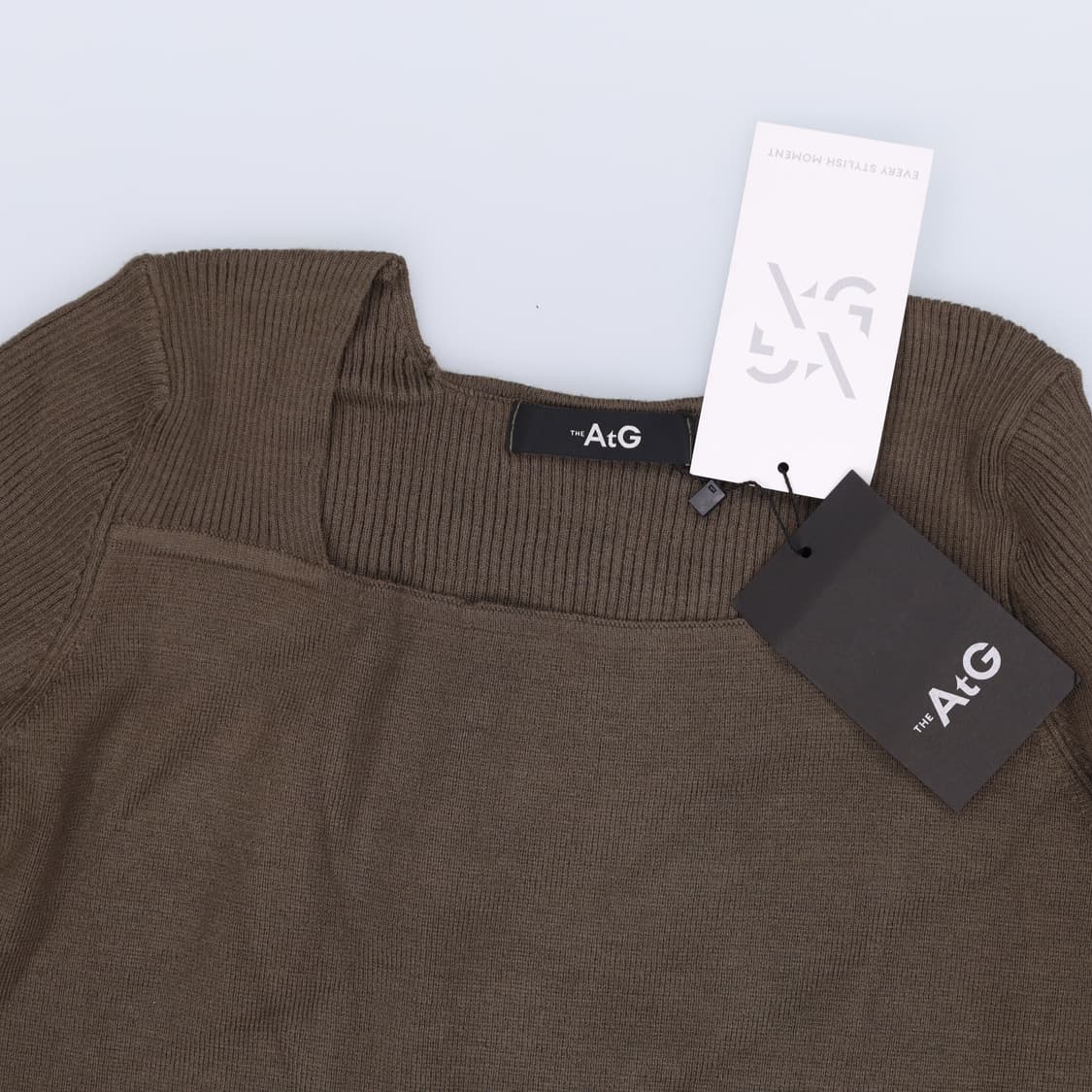 55 새상품 더엣지 여성 니트 0330H1 상품이미지3