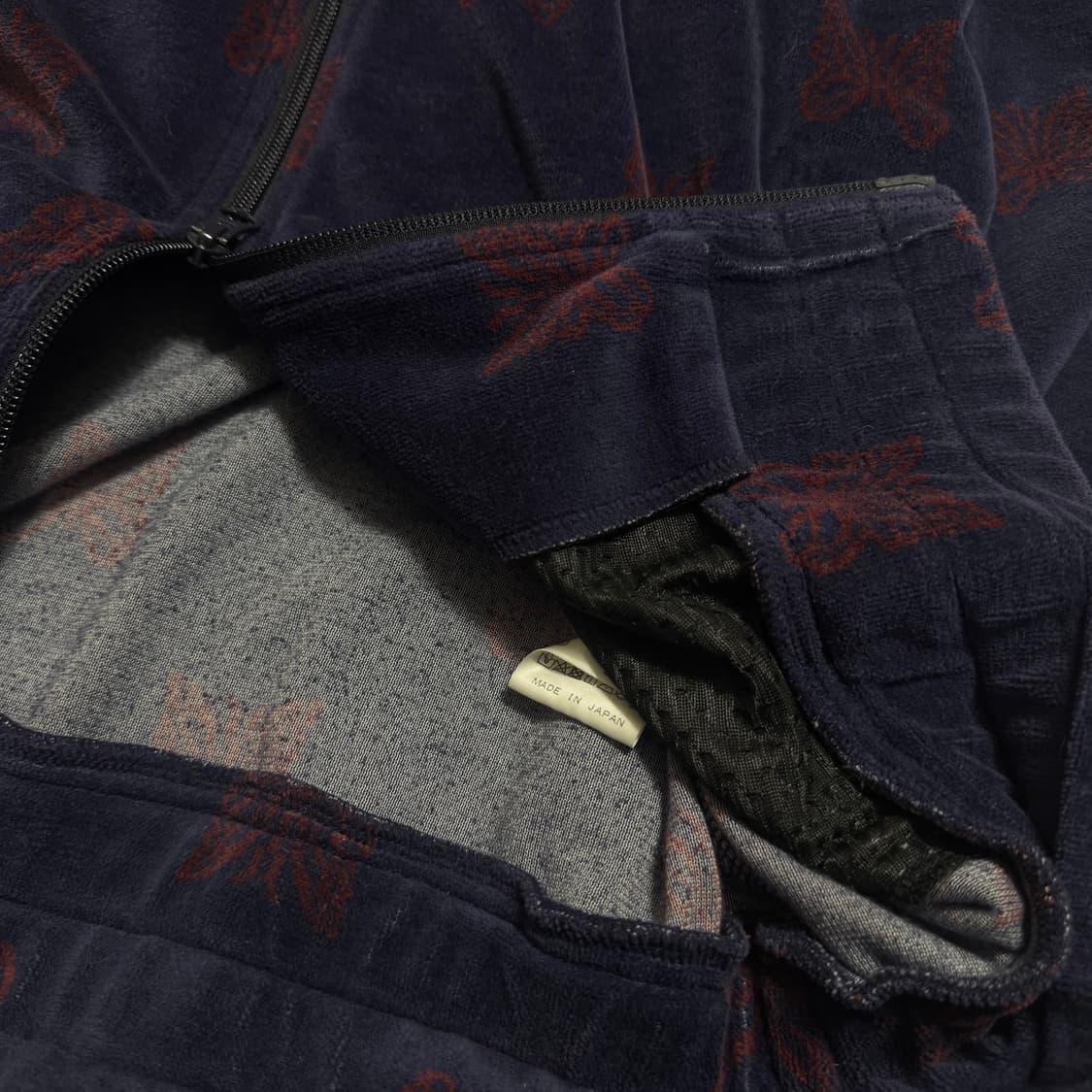 니들스(NEEDLES) 퍼플레드 파피용 풀 패턴 벨루어 트랙탑 자켓 상품이미지5