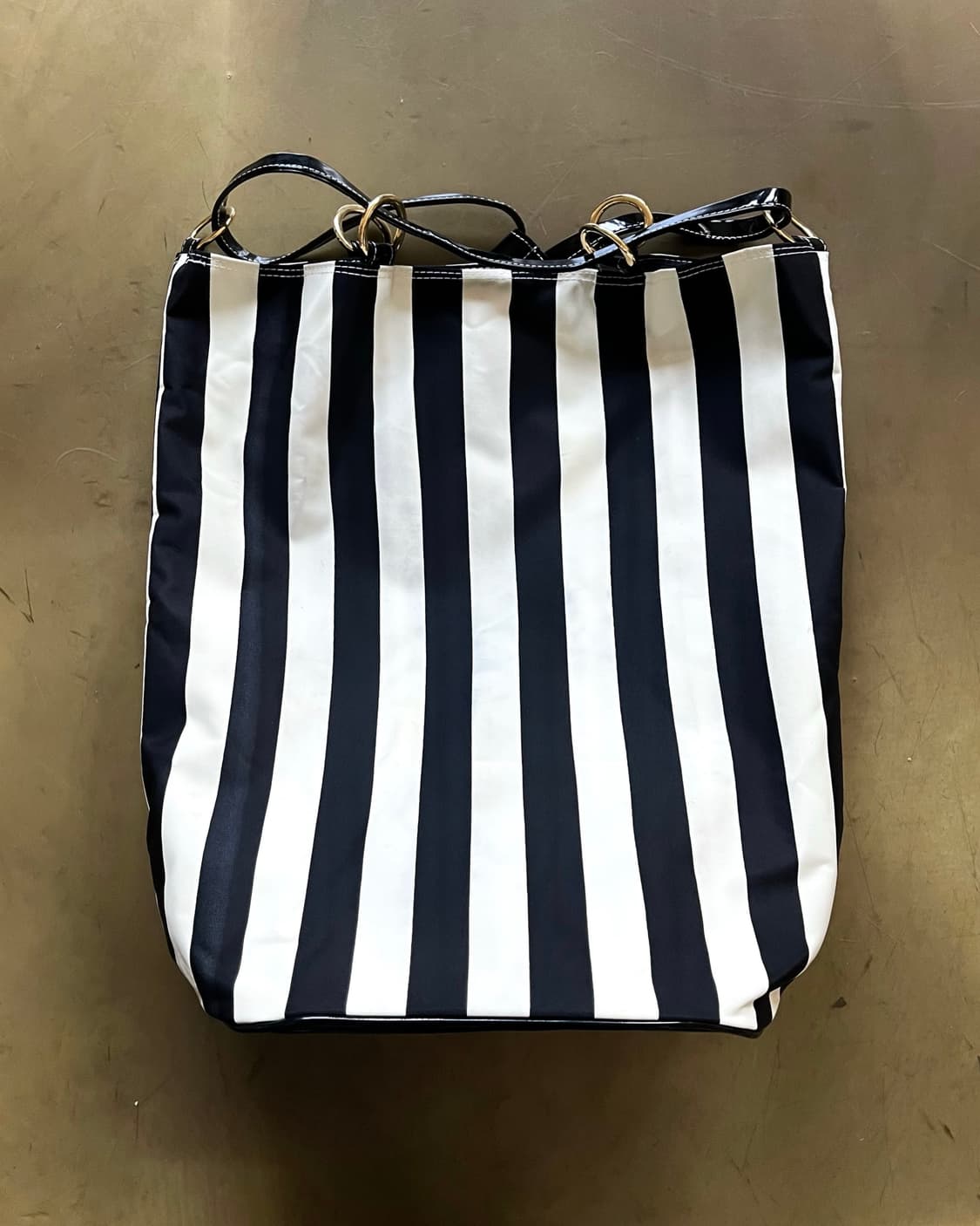 ViVi fleurs Stripe Bucket Duffle Bag 상품이미지4