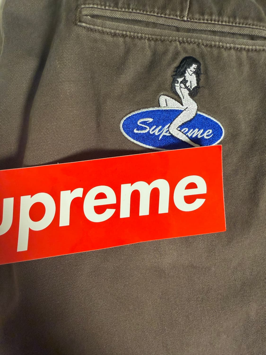 슈프림 치노팬츠 브라운 21FW 상품이미지8
