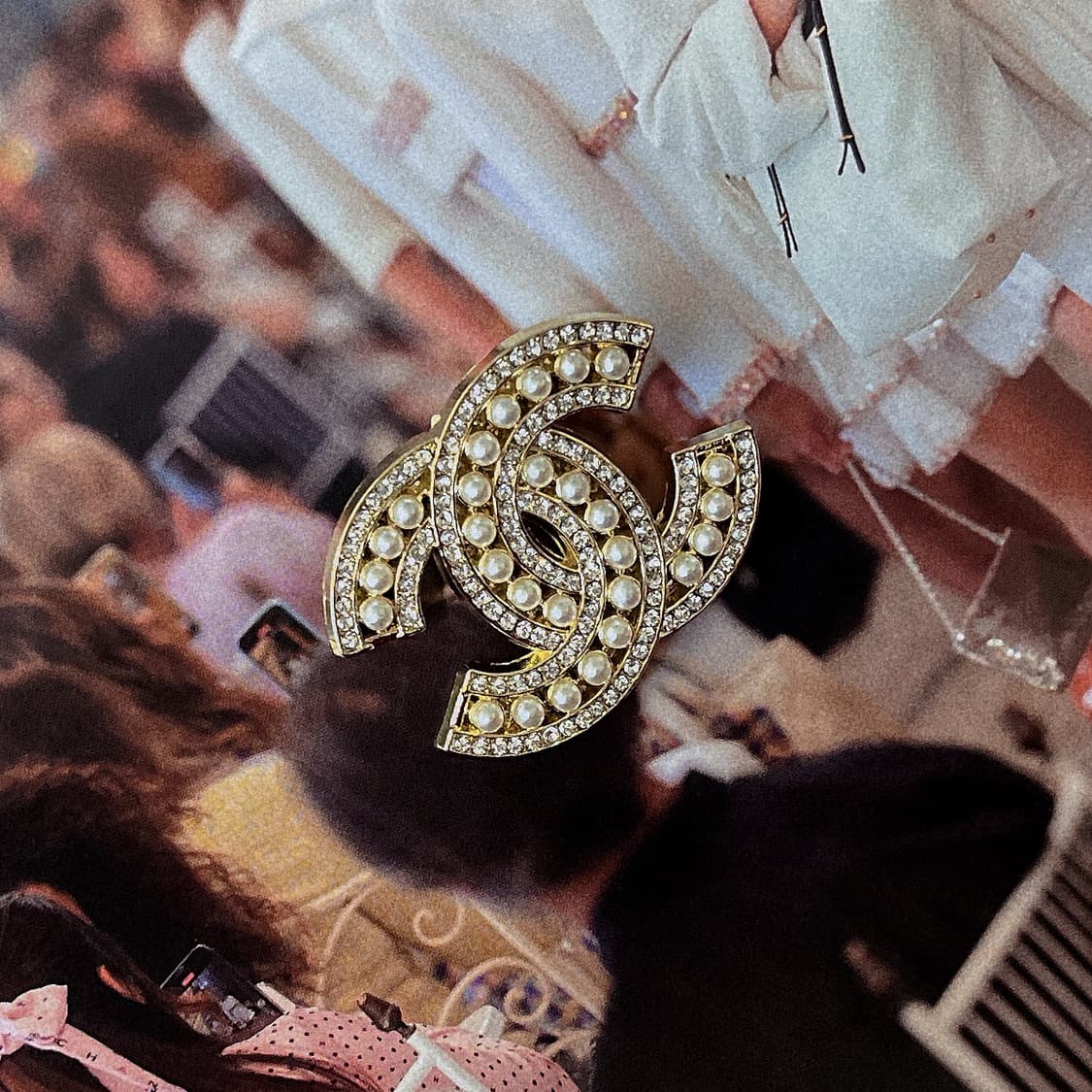 샤넬 오뜨 펄 크라운 브로치 상품이미지2