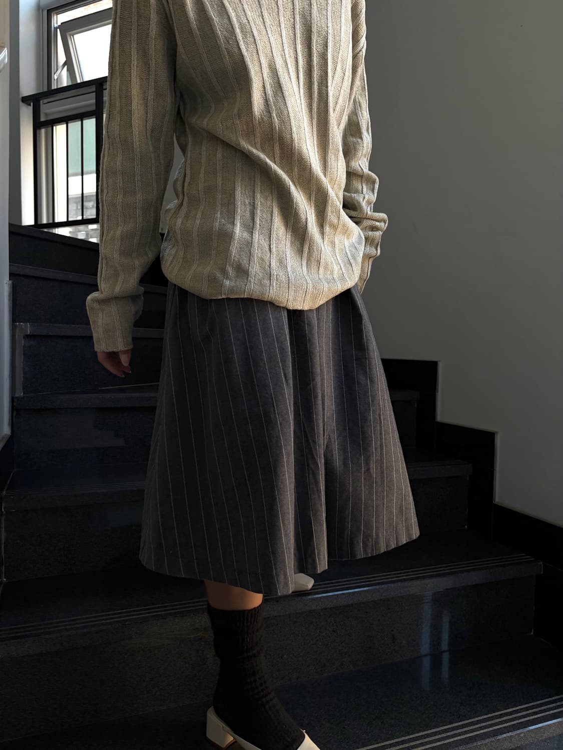 루이스샤브론 스트라이프 짜임 트임넥 긴팔니트 상품이미지5