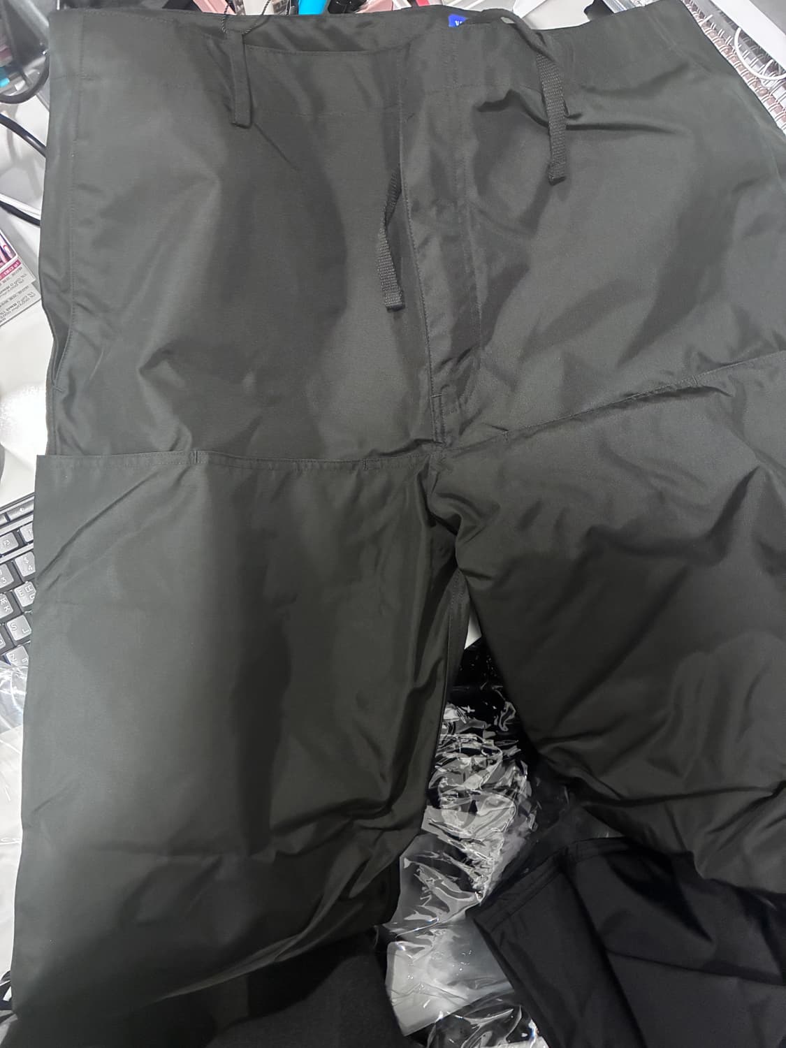 Yeezy 이지 갭 코듀라 카고 팬츠 블랙 36 상품이미지4