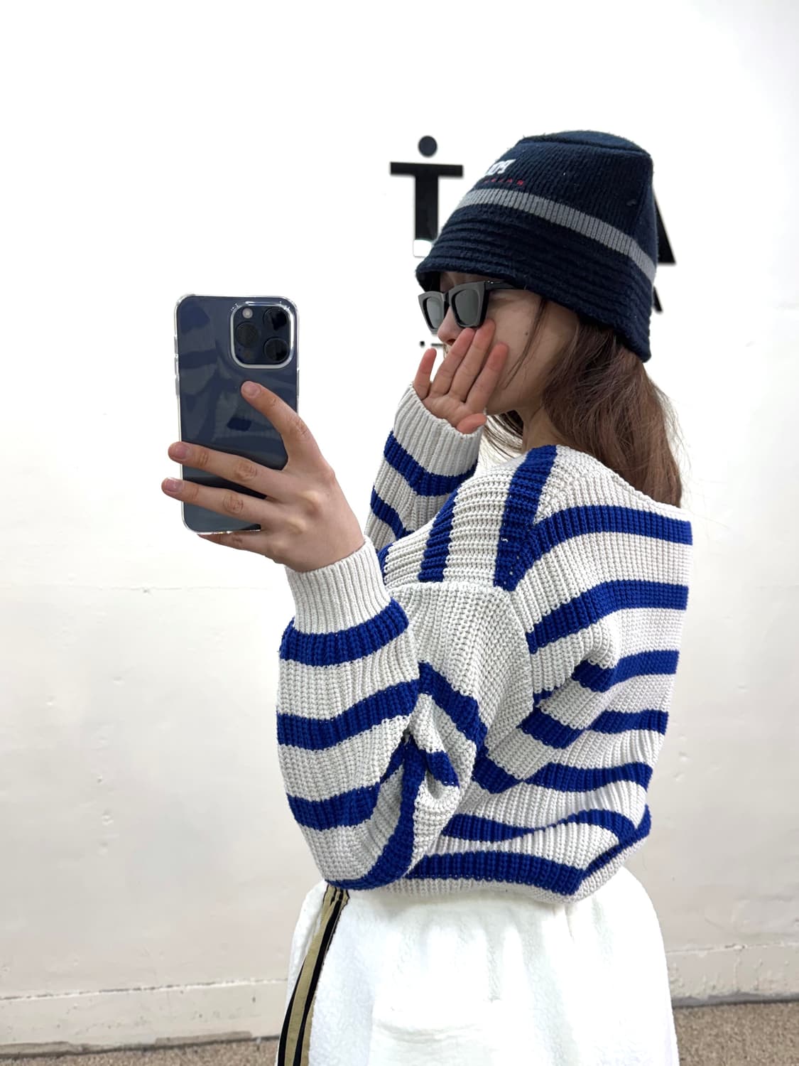 커스텀 오프숄더 니트 상품이미지3