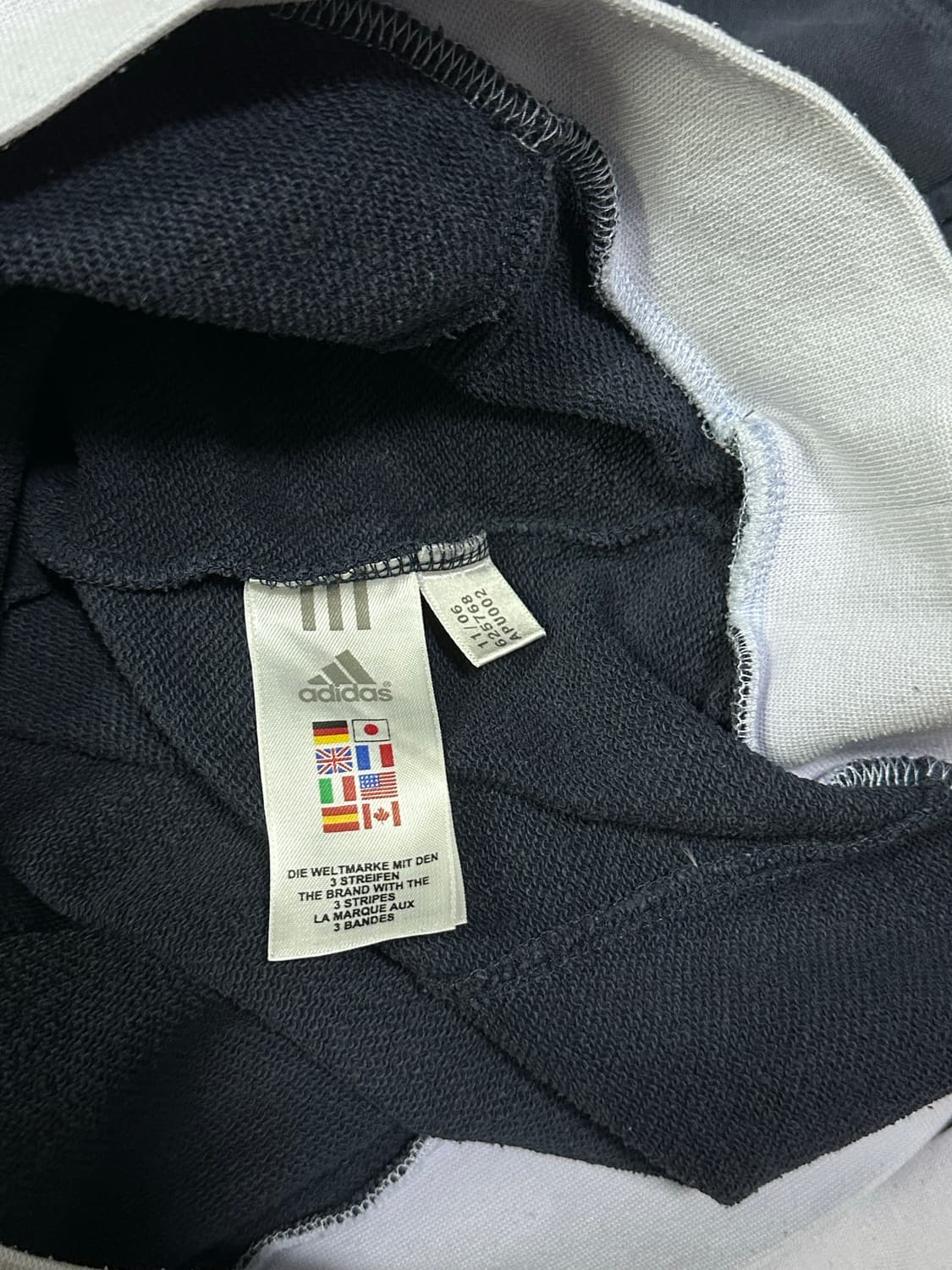 아디다스 올드스쿨 나그랑 후드티 상품이미지4